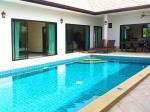 Modernly decorated home with pool located west of Hua Hin